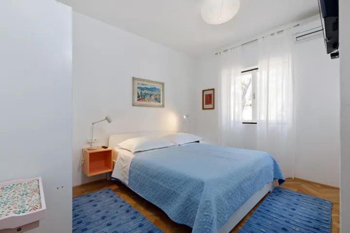 Apartment & Rooms Nugal Makarska Bagian luar foto