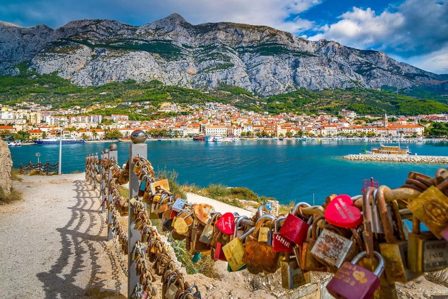 Apartment & Rooms Nugal Makarska Bagian luar foto